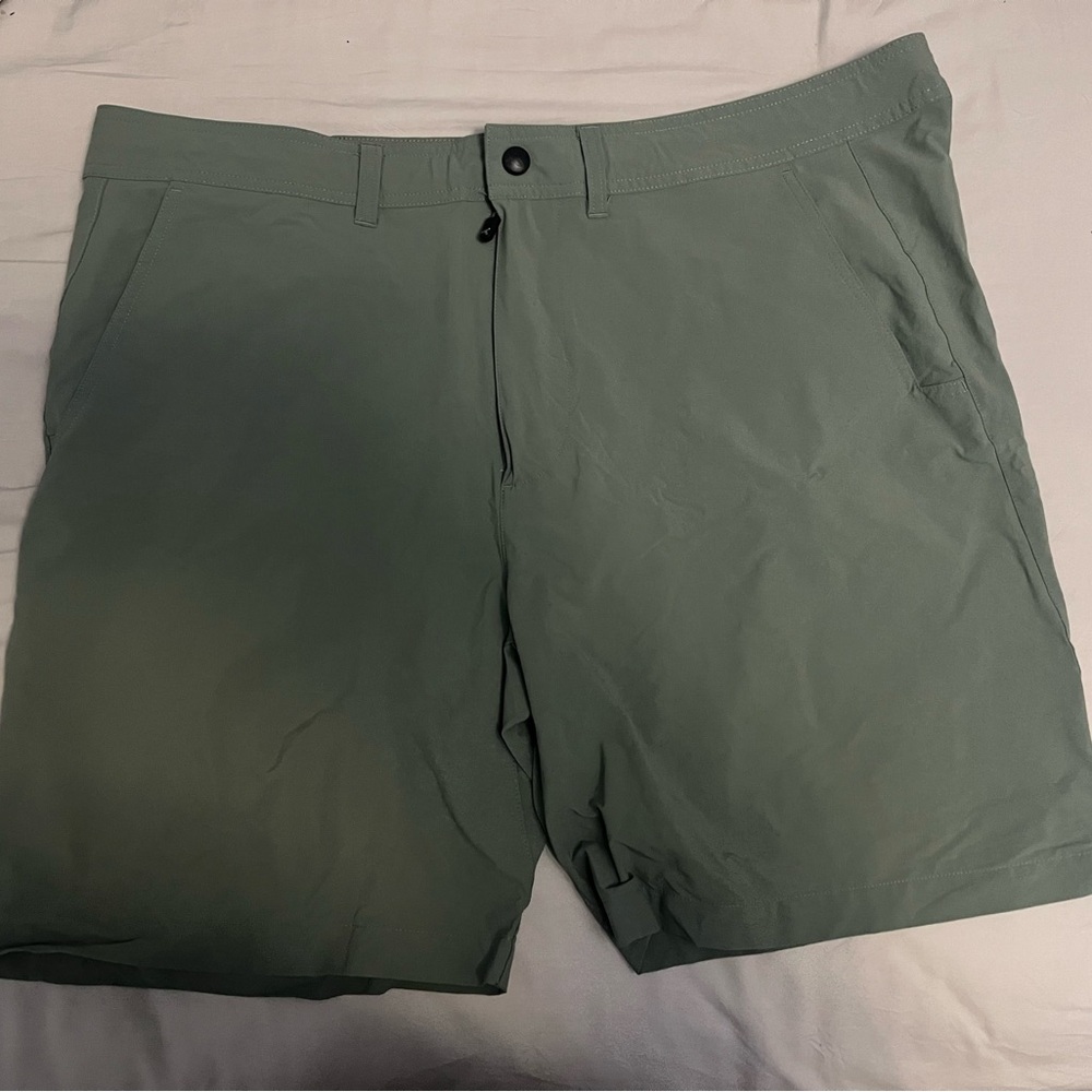 GenTeal Men's Green Shorts with Drawstring